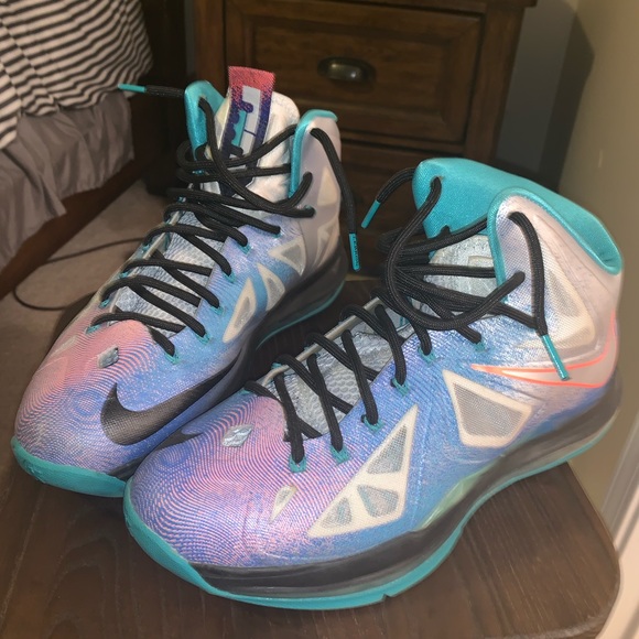 lebron pure platinum